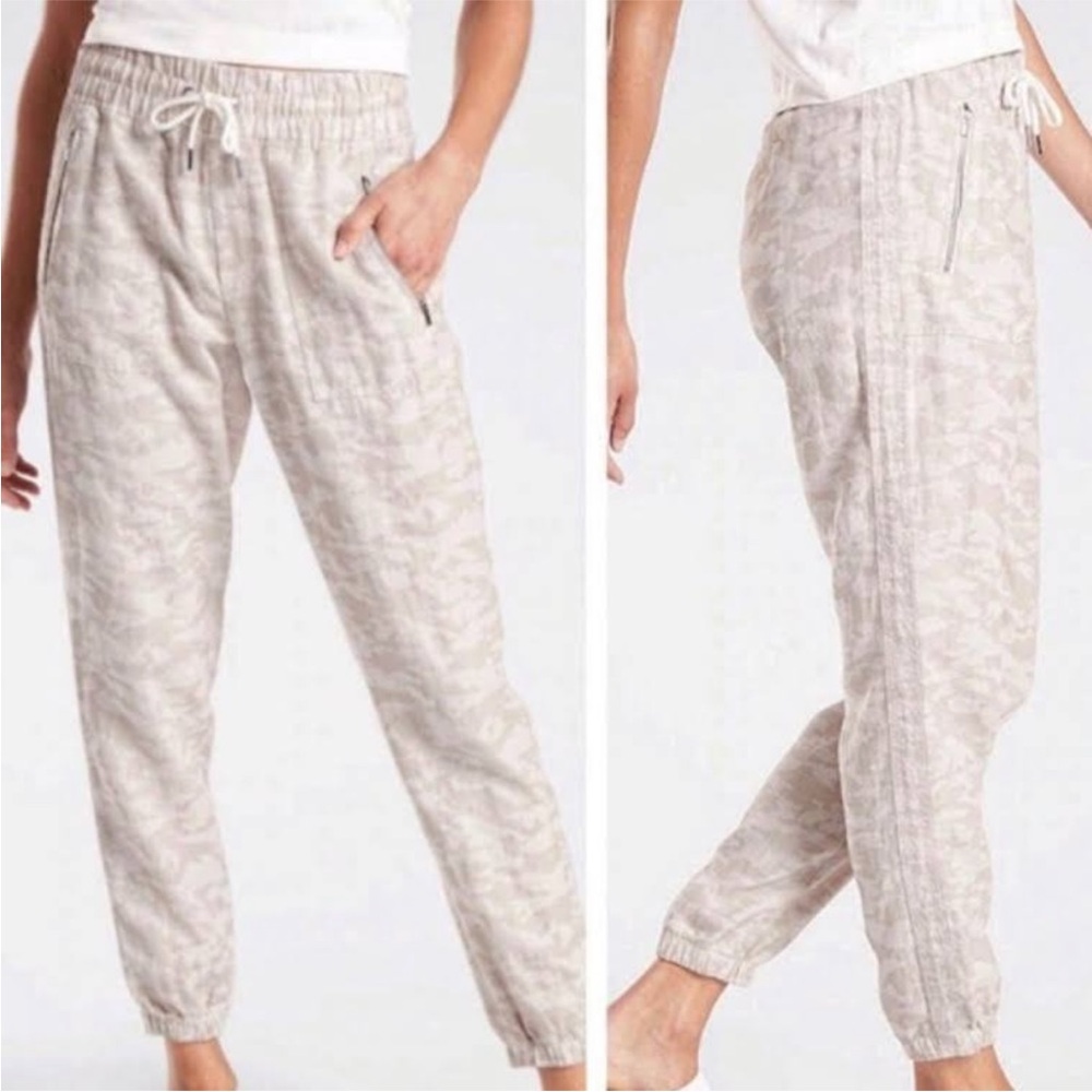 Athleta Cabo Tide Linen Desert Neutral Camo Jogger Pants Size 12 Athleisure